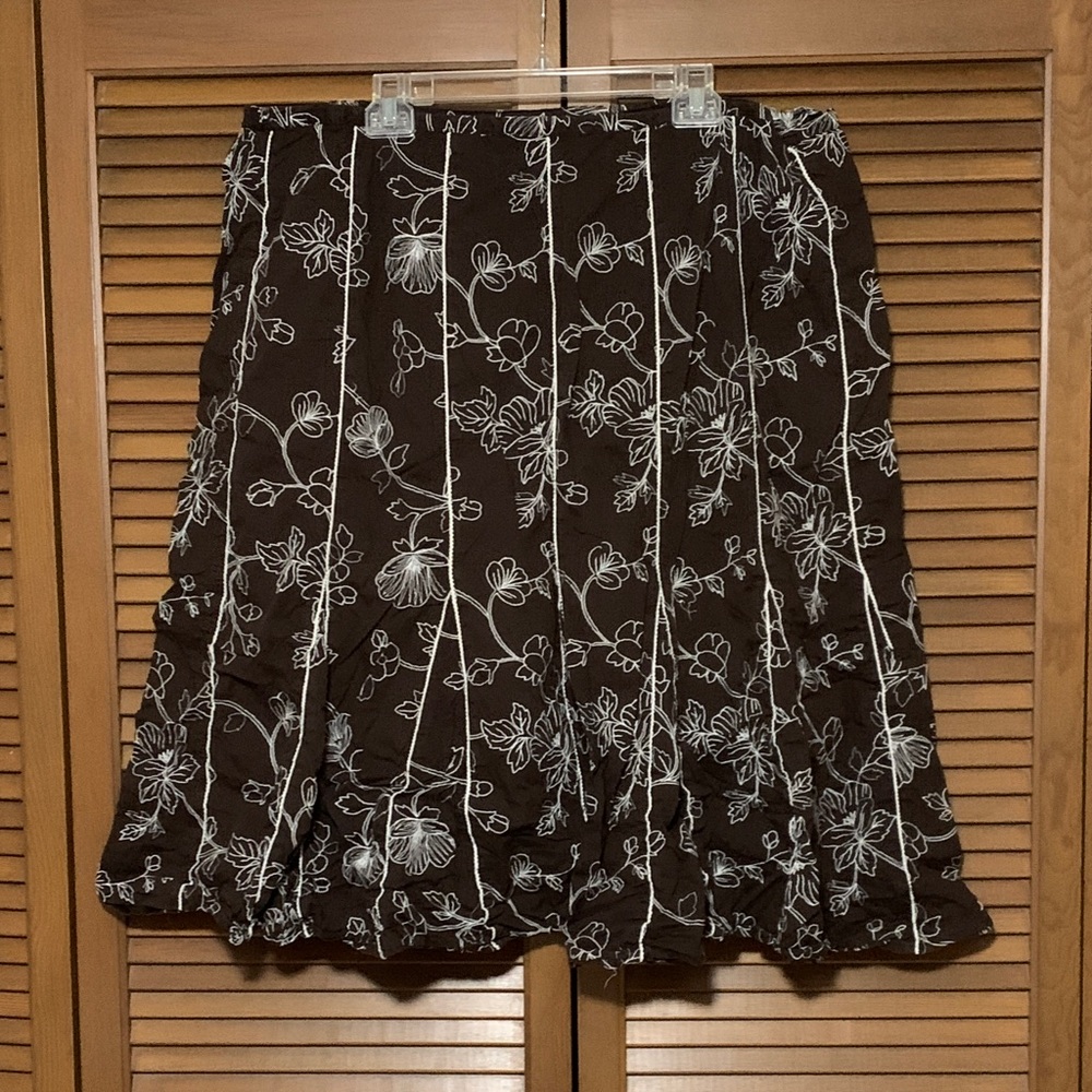 JM Collection 100% Cotton Embroidered Floral Skirt 22W